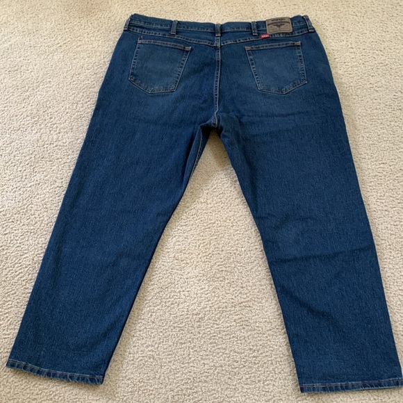 ✋Like New Wrangler Denim Relaxed Fit Jeans with Flex 42 x 29 Like New - Picture 7 of 7